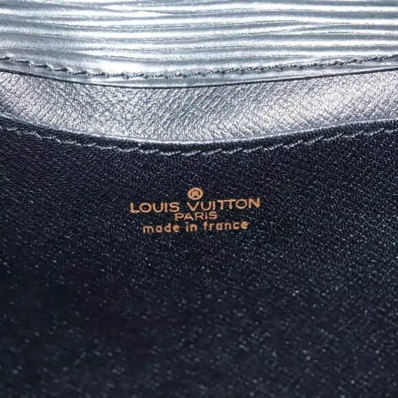 LOUIS VUITTON Epi Art Deco Clutch Bag Black M52632 LV Auth - Picture 11 of 16